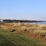 Mit Garten- Sauna- Kamin Und Whirlpool By Interhome
